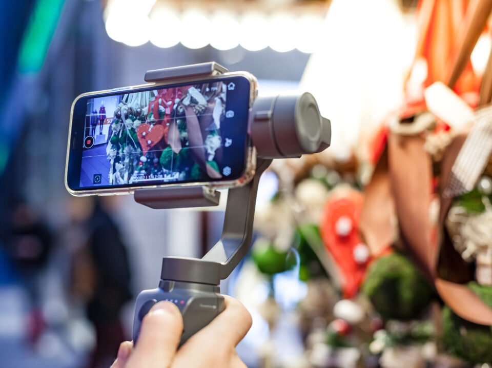 Shooting video on smartphone with stabilizer